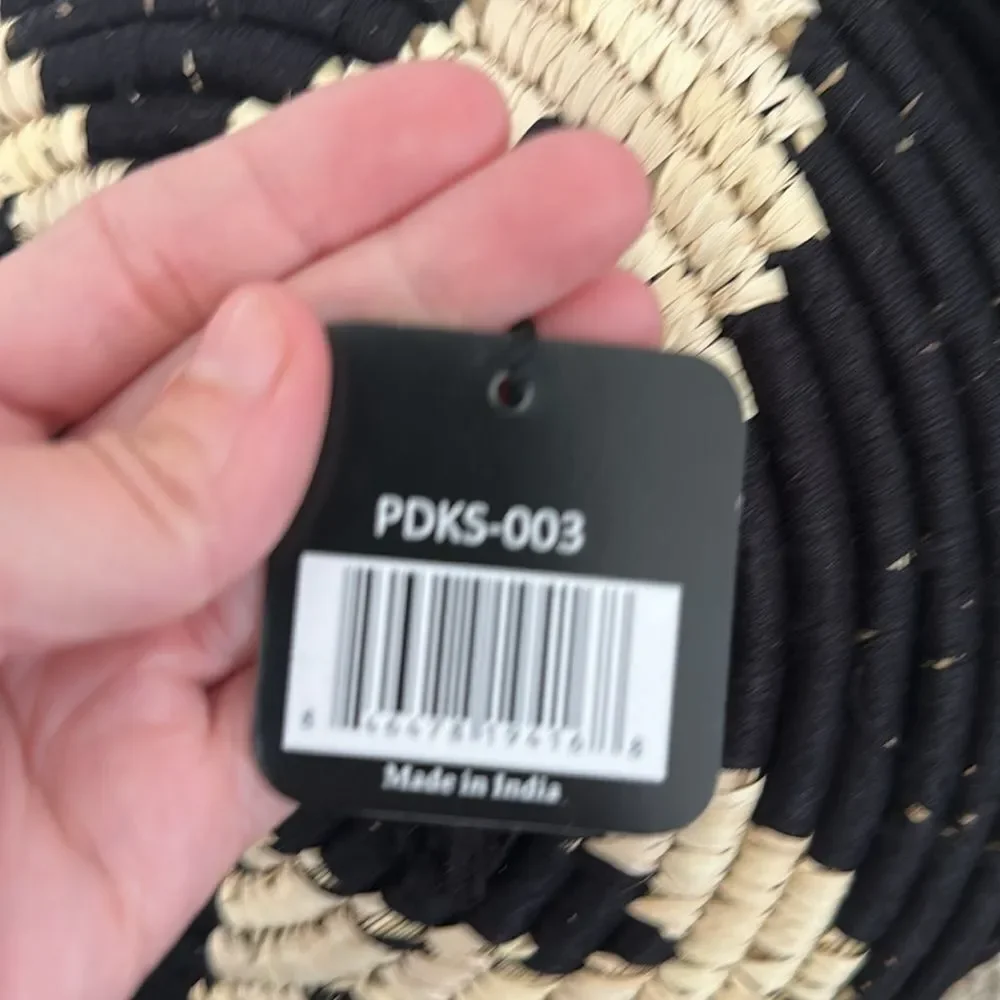 NWT PD Home & Garden Wall Basket Art